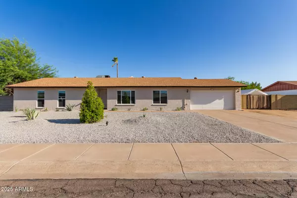 3433 E BETTY ELYSE Lane, Phoenix, AZ 85032