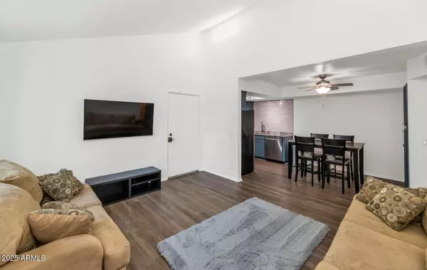 Chandler, AZ 85225,1075 E CHANDLER Boulevard #210