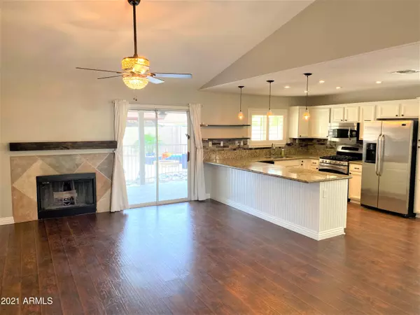 Chandler, AZ 85226,680 S PINEVIEW Drive