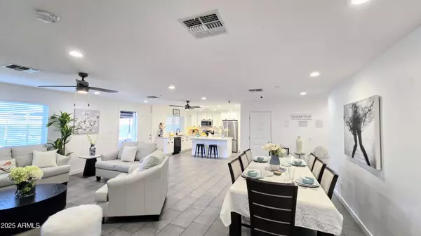 Phoenix, AZ 85028,3128 E DESERT COVE Avenue