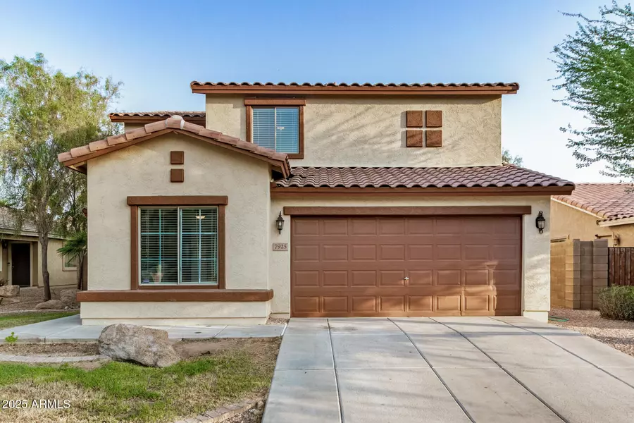 7925 W WINSLOW Avenue, Phoenix, AZ 85043