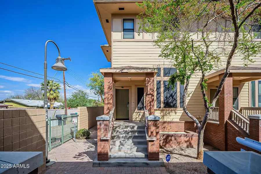 768 S BECK Avenue, Tempe, AZ 85281