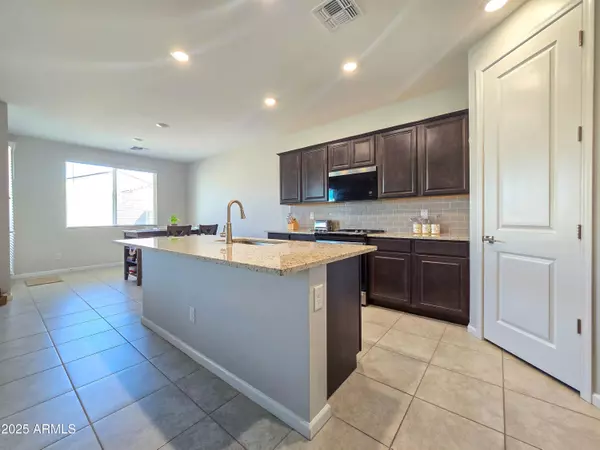 Buckeye, AZ 85326,24552 W HILTON Avenue