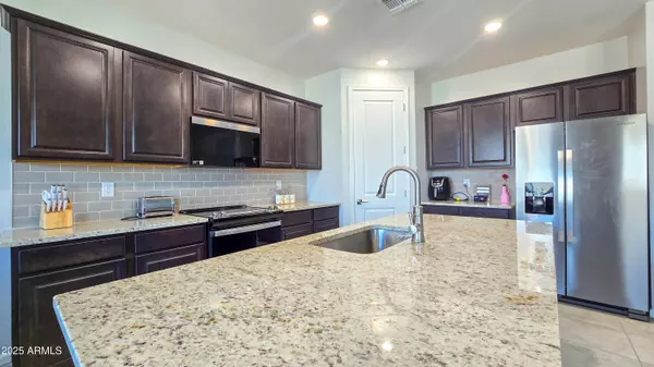Buckeye, AZ 85326,24552 W HILTON Avenue