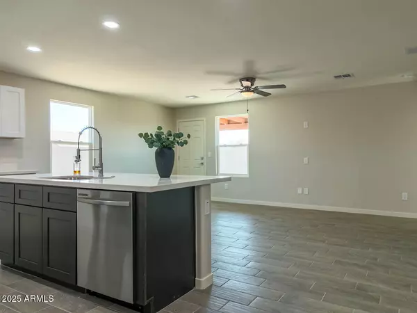 Arizona City, AZ 85123,15438 S OVERFIELD Road