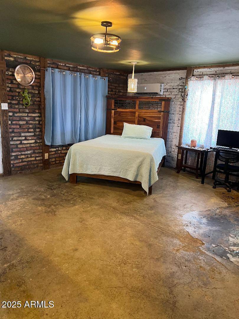 Superior, AZ 85173,599 W RAY Street