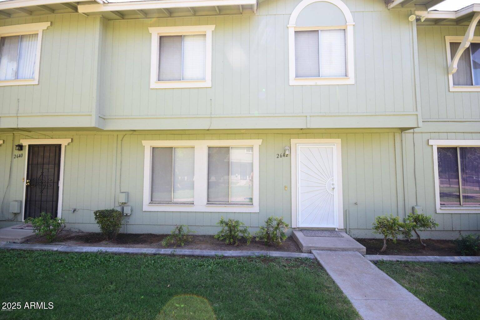 2642 W HIGHLAND Avenue, Phoenix, AZ 85017