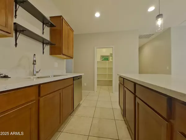 Phoenix, AZ 85043,7343 W HUGHES Drive