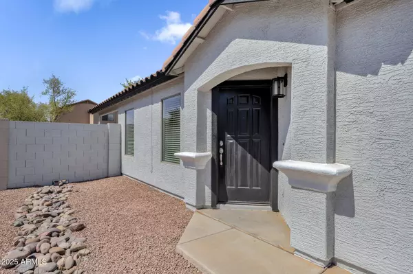 San Tan Valley, AZ 85140,509 E DANIELLA Drive