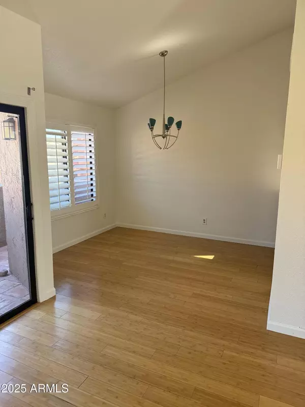 Scottsdale, AZ 85254,5640 E BELL Road #1099