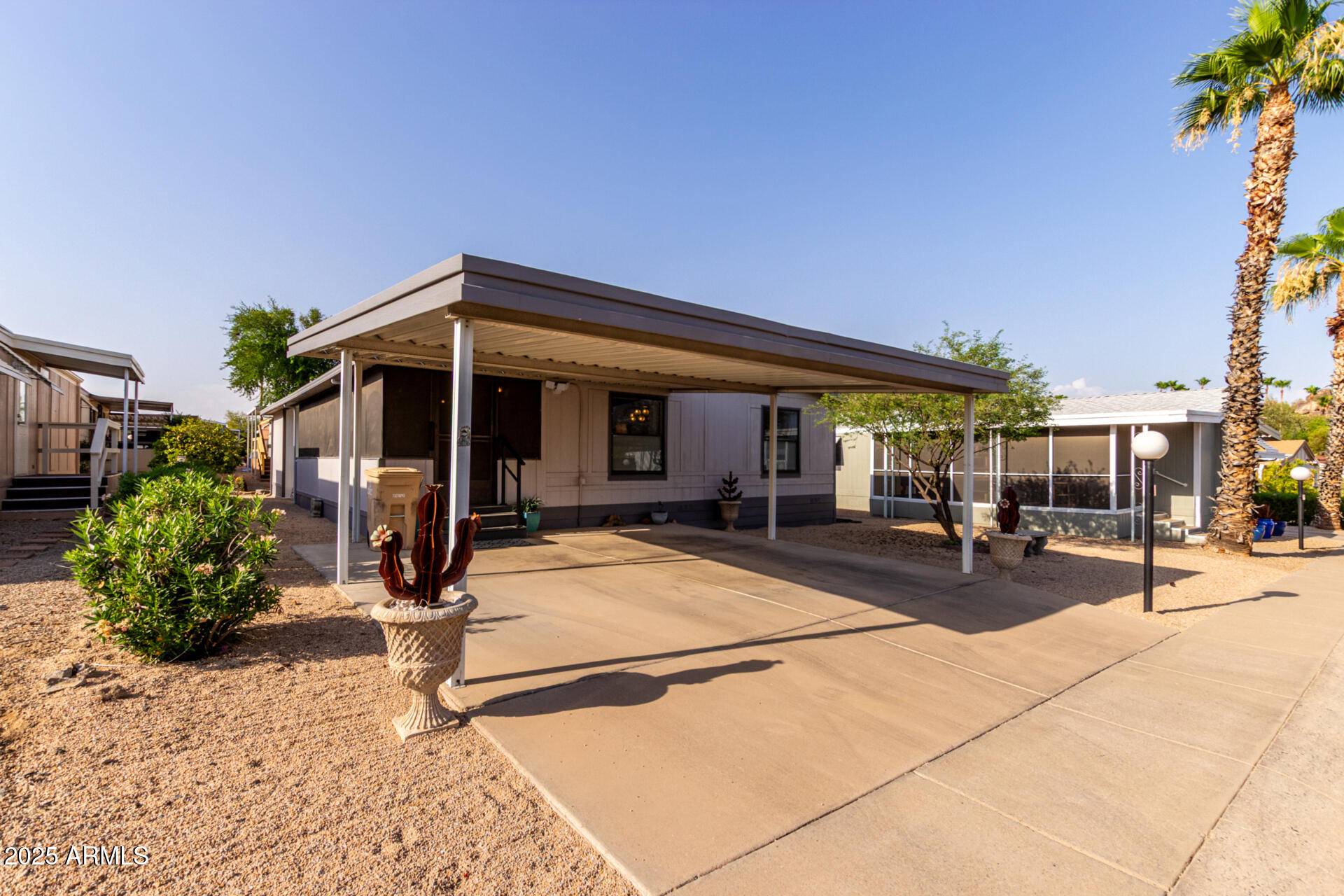 Phoenix, AZ 85024,2233 E BEHREND Drive #128
