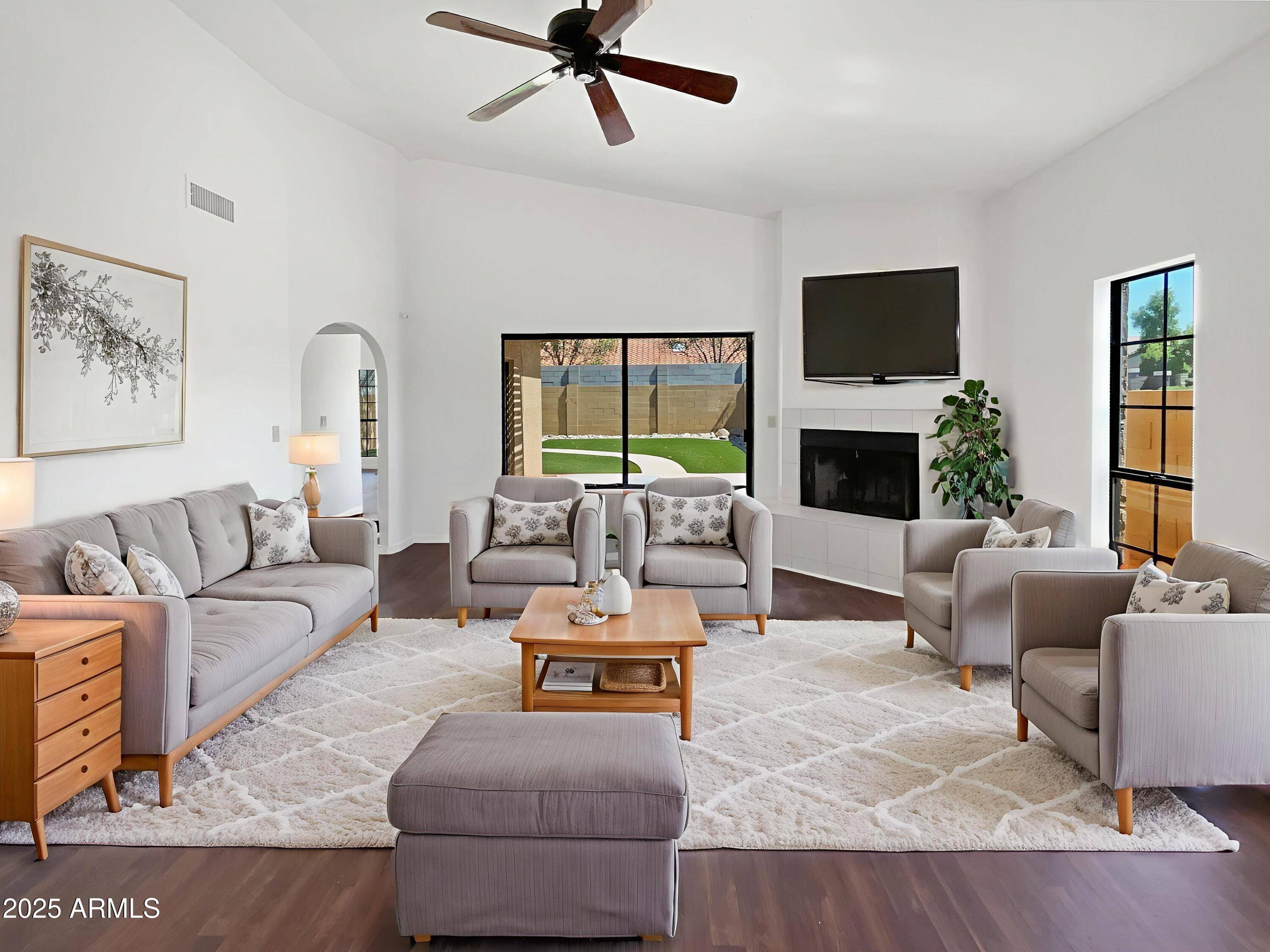 Scottsdale, AZ 85254,6338 E CLAIRE Drive