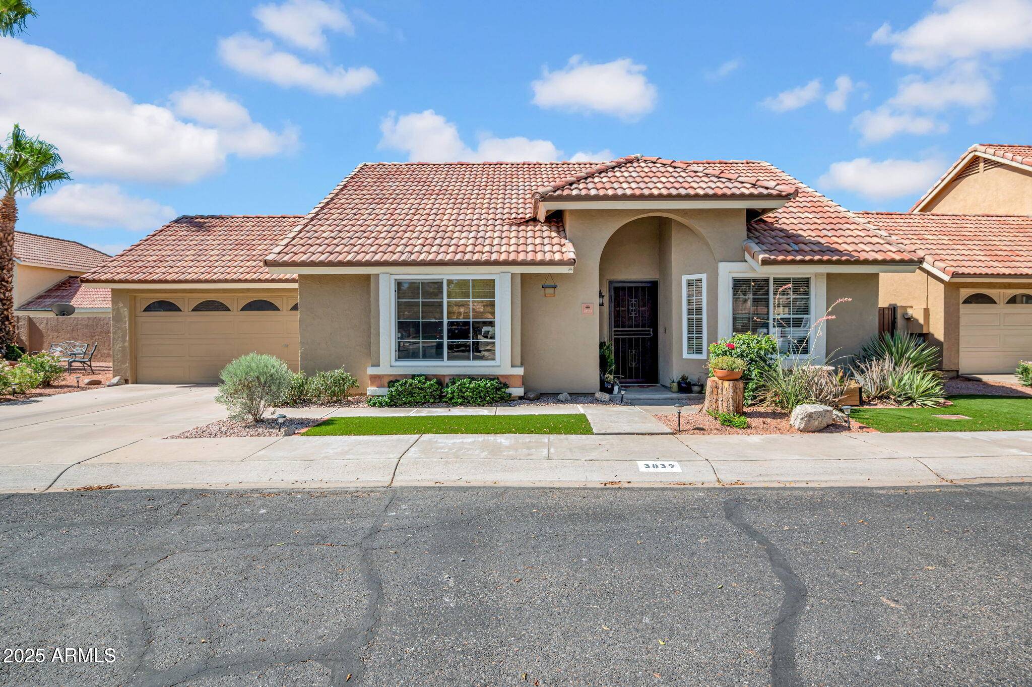 3839 E GAIL Drive, Phoenix, AZ 85044