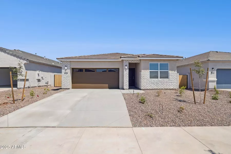 18362 W HACKAMORE Drive, Wittmann, AZ 85361