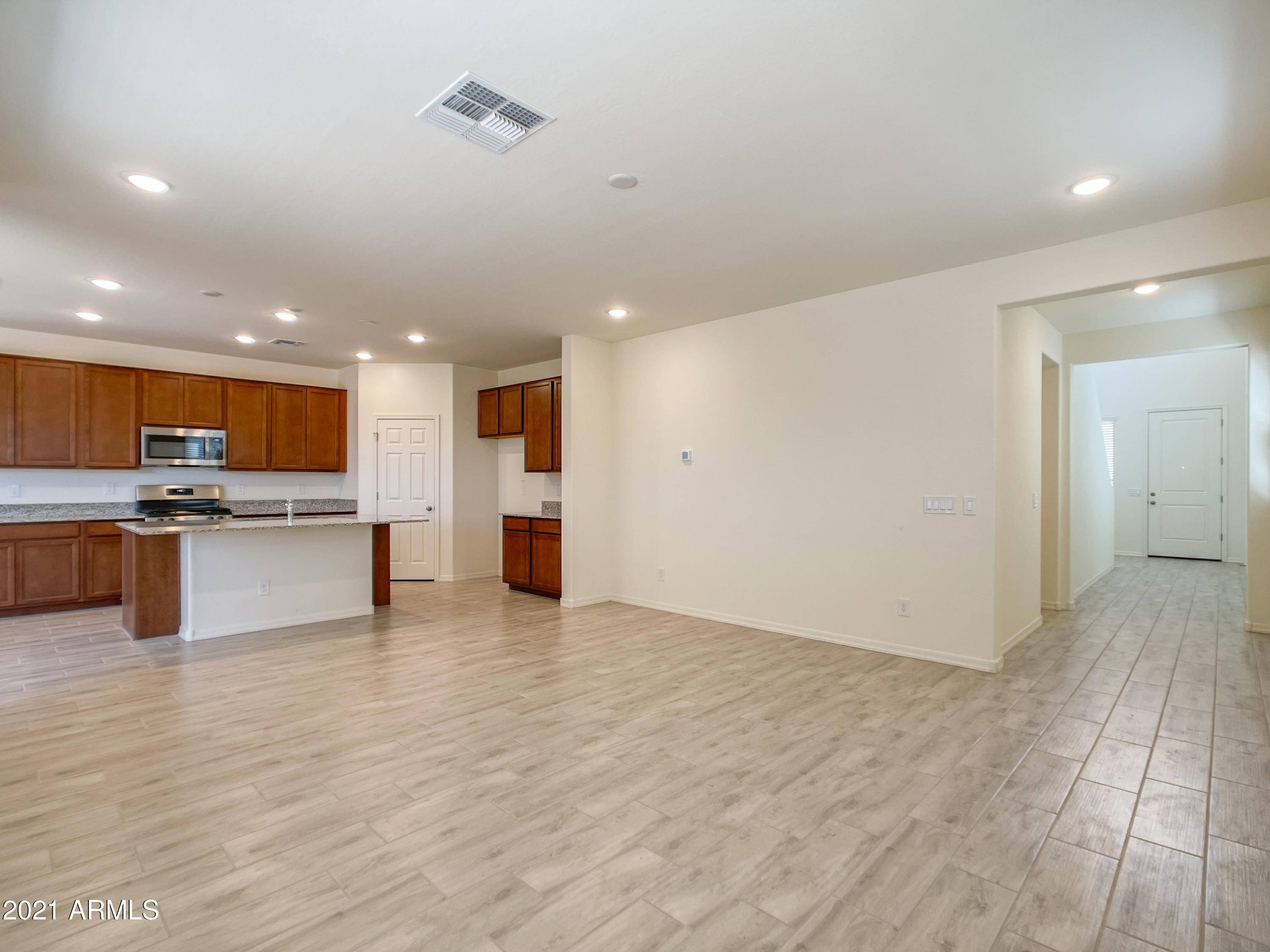 Glendale, AZ 85305,8847 W FLEETWOOD Lane