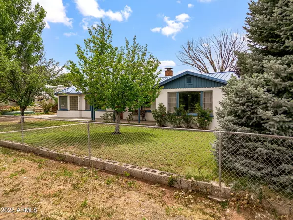 Taylor, AZ 85939,126 E CATTLE Lane