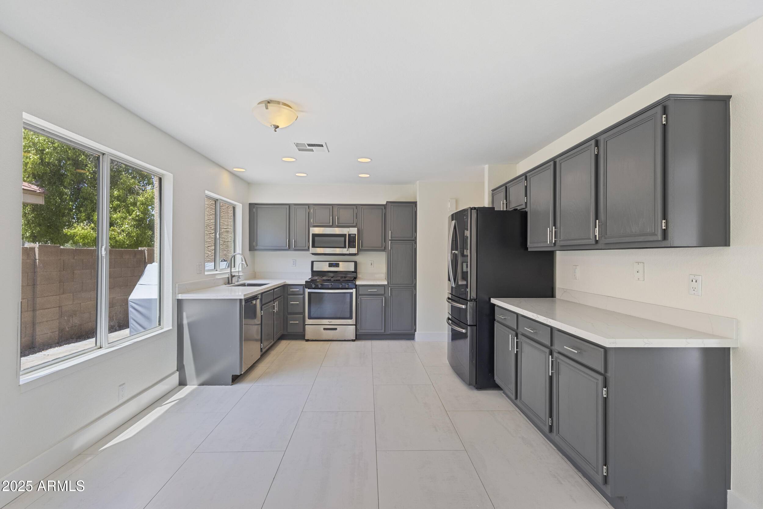 Phoenix, AZ 85048,16633 S 28th Place