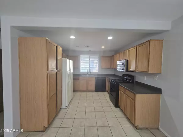 Phoenix, AZ 85041,3727 W CARSON Road
