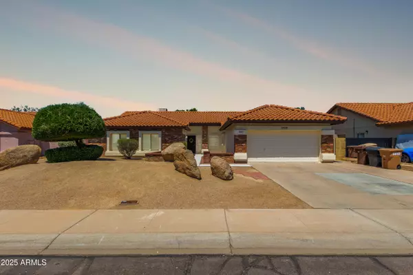 12712 N 78TH Drive, Peoria, AZ 85381