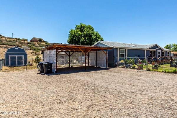 Peeples Valley, AZ 86332,18415 S HENRY COE Road