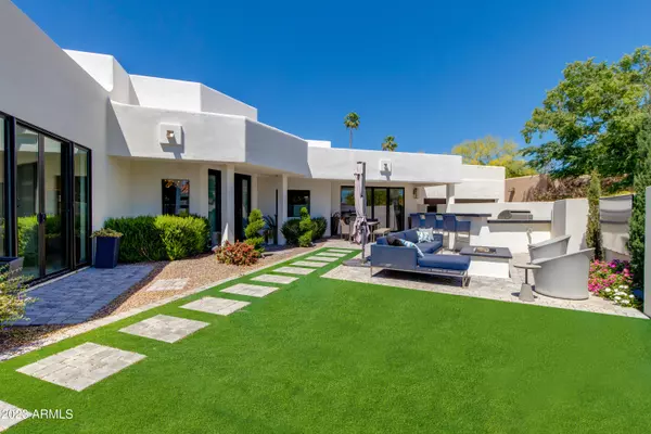 3110 E MARYLAND Avenue, Phoenix, AZ 85016
