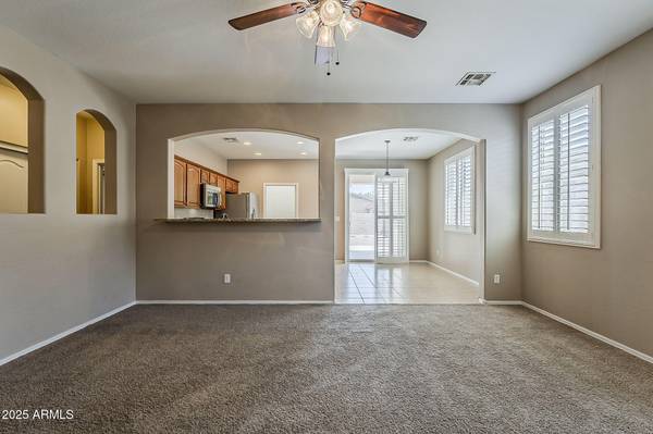Maricopa, AZ 85138,42536 W ROSALIA Drive