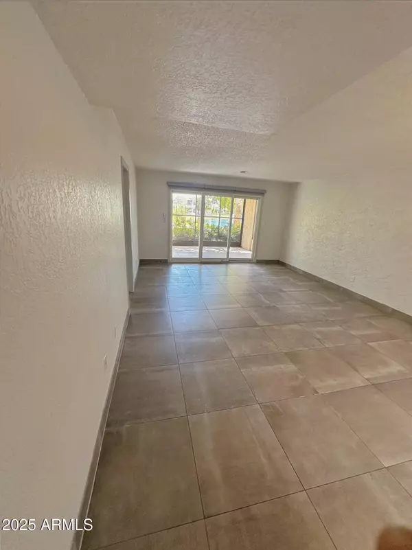 Phoenix, AZ 85029,11036 N 28TH Drive #111