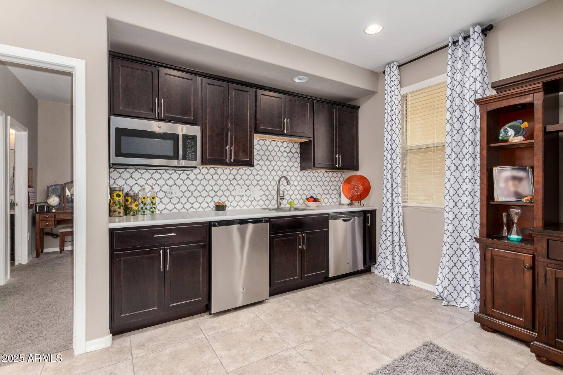 Sahuarita, AZ 85629,851 W Calle Ocarina --