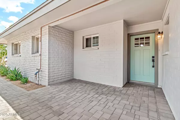 Tempe, AZ 85282,1025 E BALBOA Circle