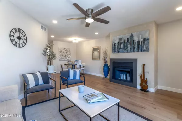 11640 N 51ST Avenue #221, Glendale, AZ 85304