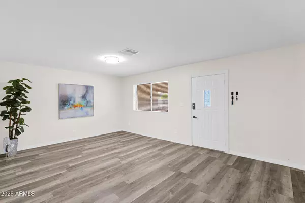 Mesa, AZ 85207,301 N 87TH Street