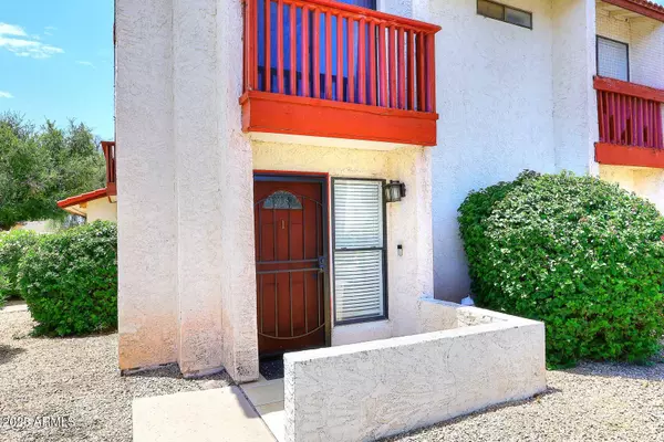 2820 E WALTANN Lane #1, Phoenix, AZ 85032