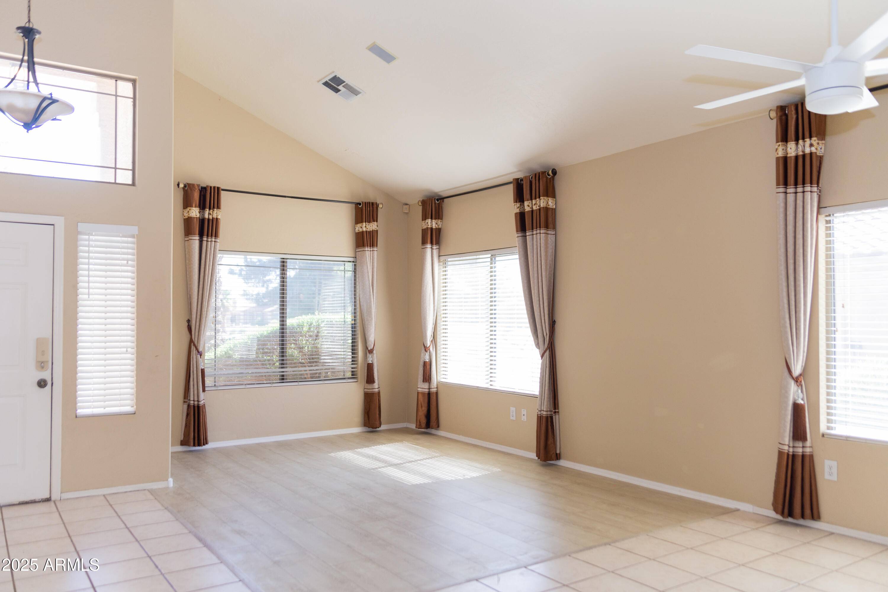 Gilbert, AZ 85233,720 W HANCOCK Avenue