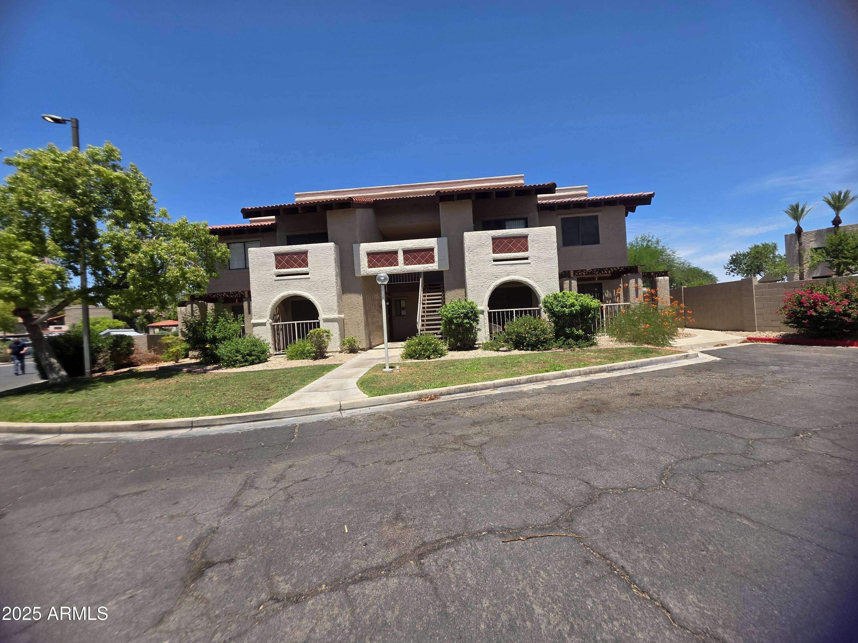 5757 W EUGIE Avenue #2084, Glendale, AZ 85304