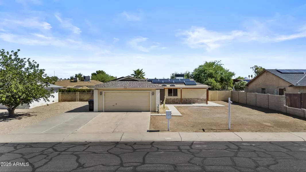 2220 W SEQUOIA Drive, Phoenix, AZ 85027