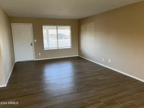 Tempe, AZ 85283,835 W HARVARD Drive