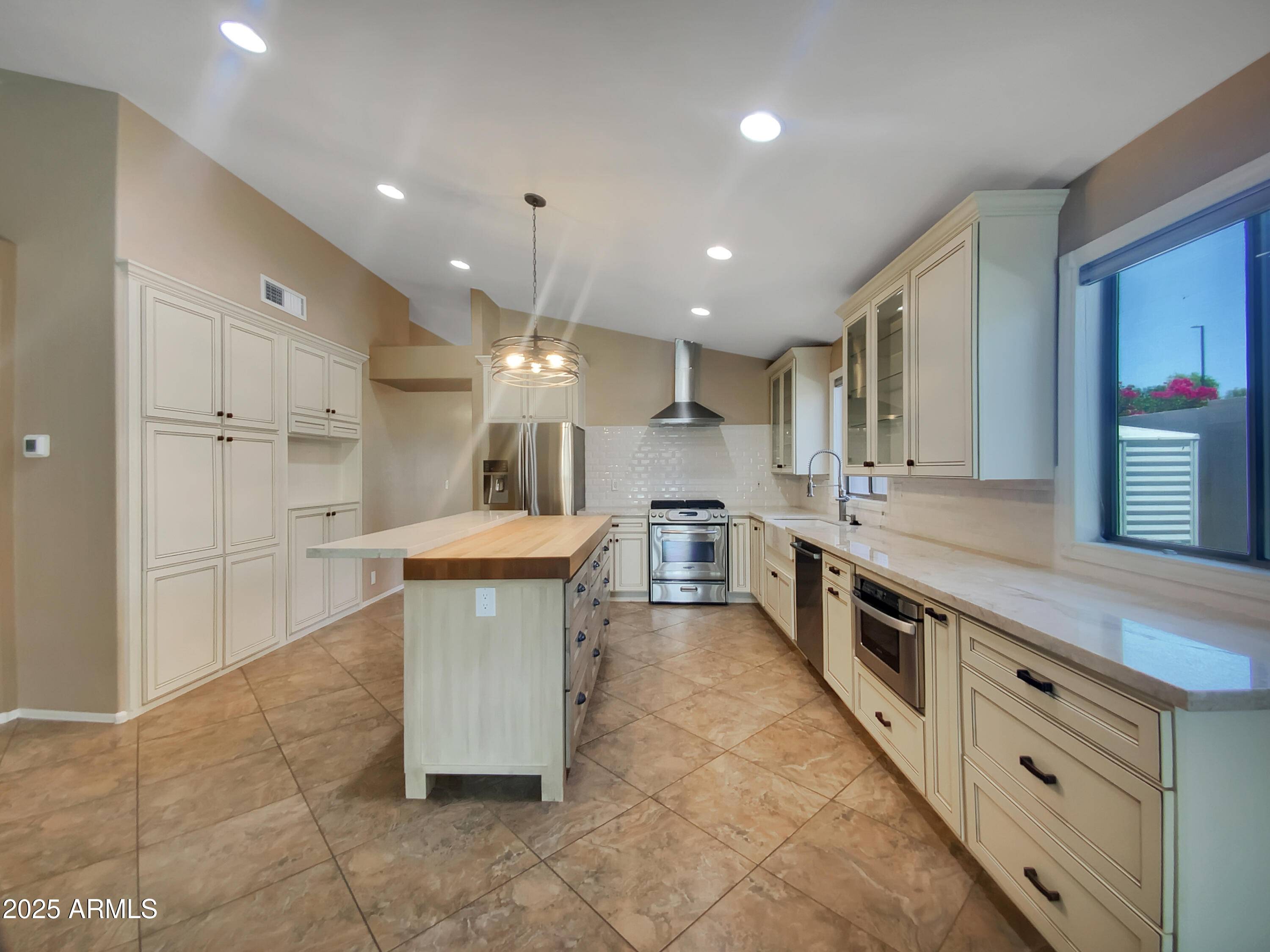 Mesa, AZ 85215,6055 E ROCHELLE Street