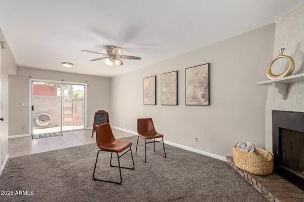 Phoenix, AZ 85032,15601 N 27TH Street #33