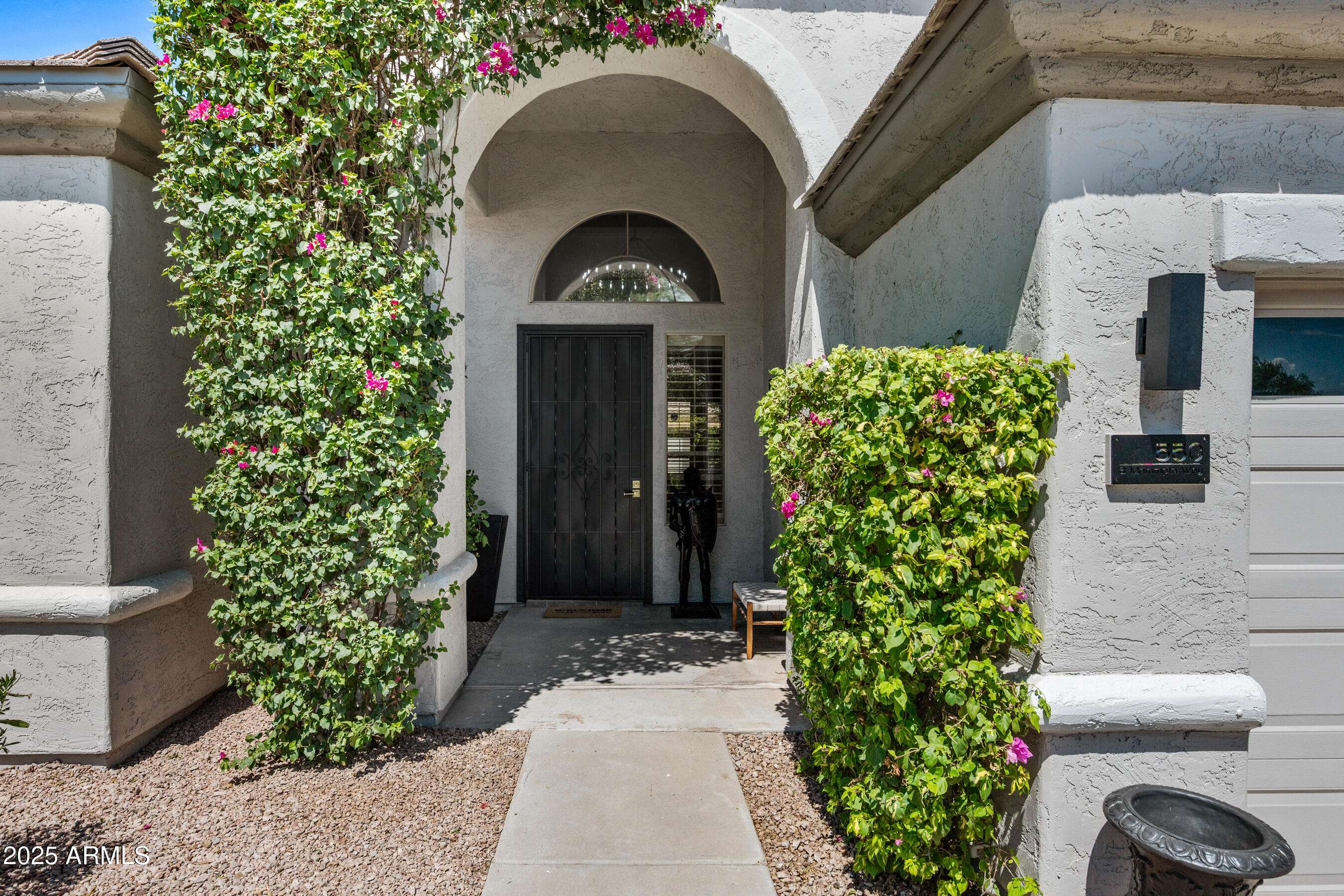 Chandler, AZ 85225,550 N MAMMOTH Way