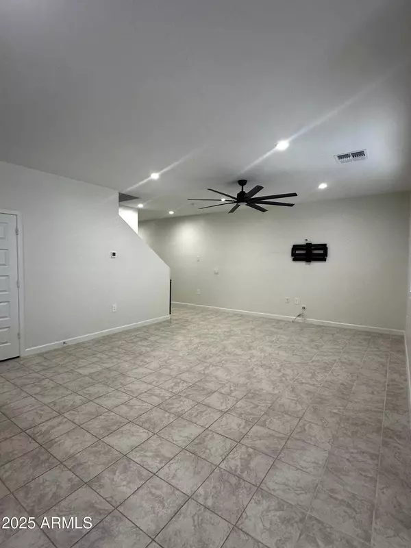 Mesa, AZ 85212,2116 W Sable Avenue
