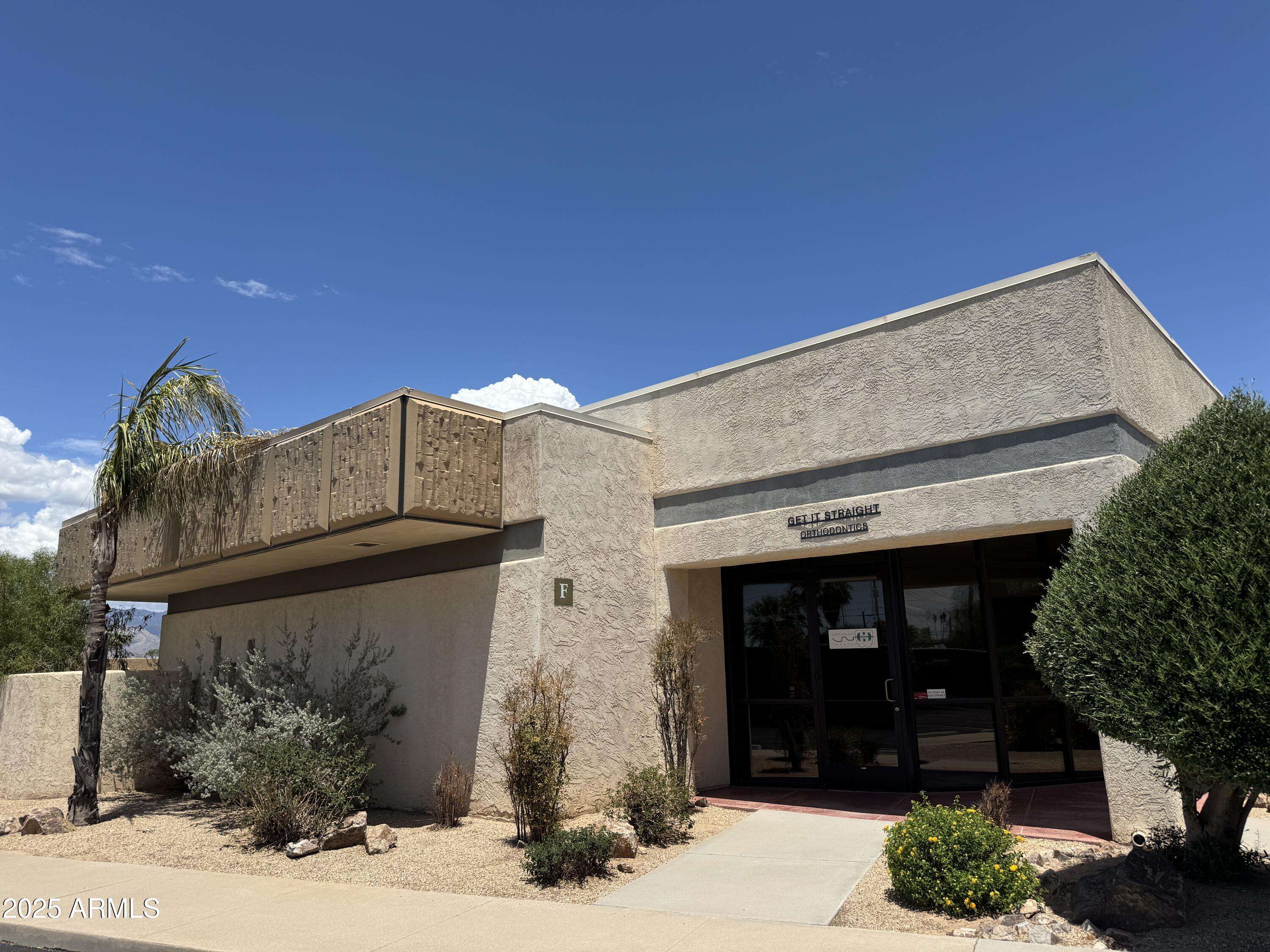801 N Wilmot Road #F, Tucson, AZ 85711