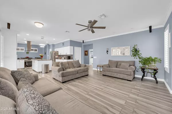 Phoenix, AZ 85027,22208 N 34TH Lane