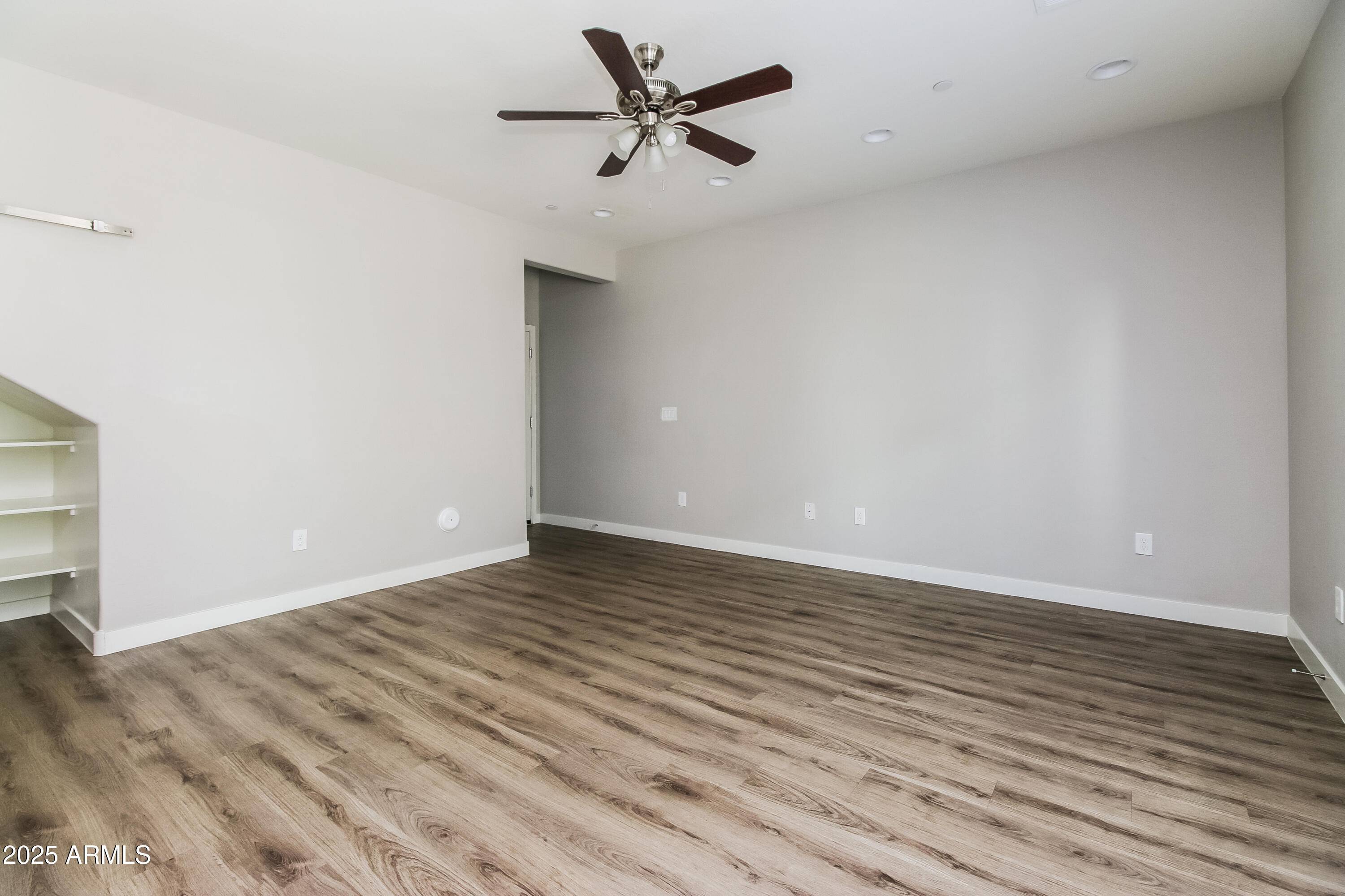 Mesa, AZ 85204,1119 S STAPLEY Drive #113