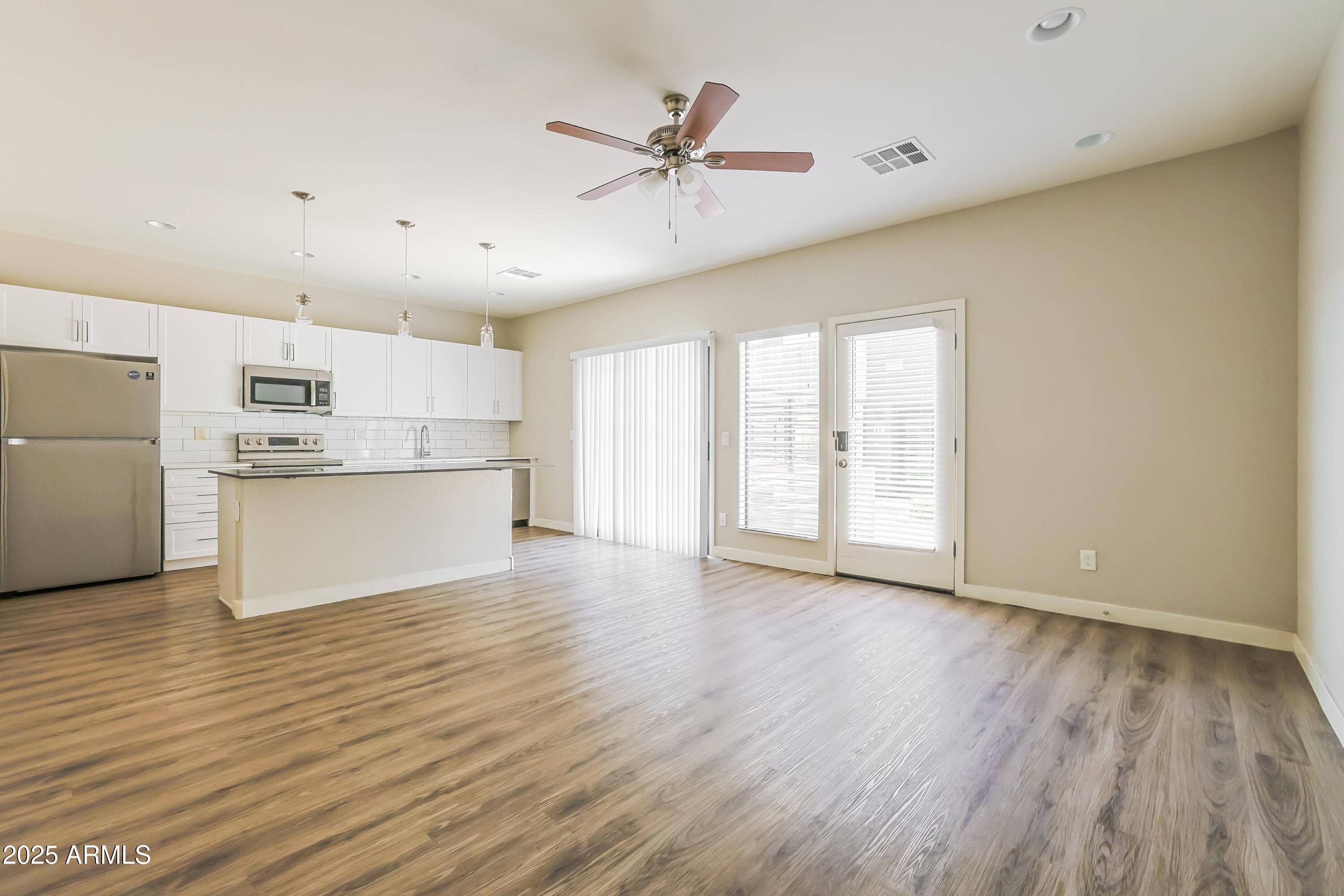 Mesa, AZ 85204,1119 S STAPLEY Drive #109