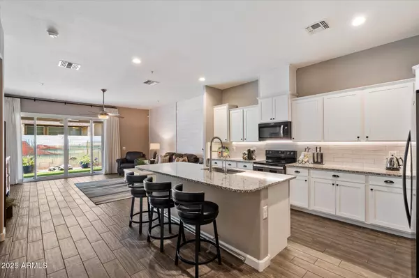 Chandler, AZ 85225,1255 N ARIZONA Avenue #1104