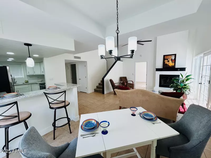 13811 N 42ND Place, Phoenix, AZ 85032