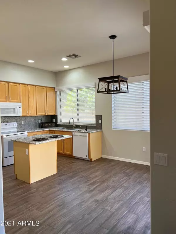 Chandler, AZ 85225,960 E SHEFFIELD Avenue