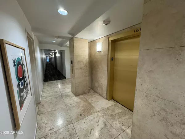 Scottsdale, AZ 85251,7151 E RANCHO VISTA Drive #4001