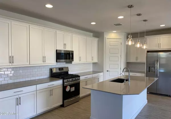 Chandler, AZ 85249,130 E ELMWOOD Place