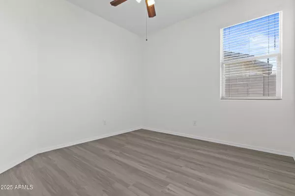 Phoenix, AZ 85041,5904 S 30TH Lane